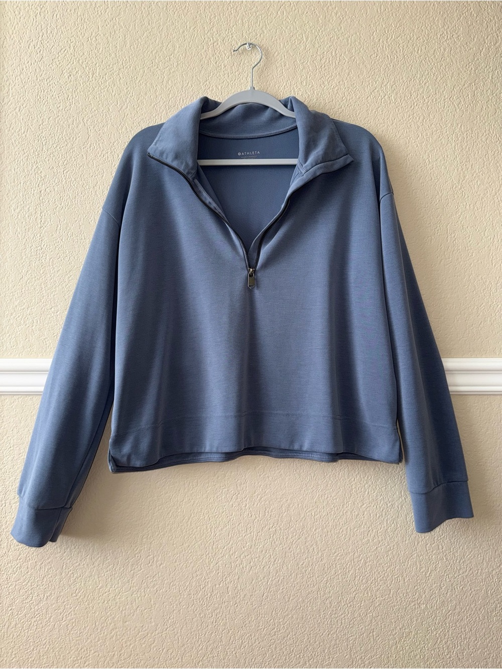 Athleta Seasoft Quarter Zip Sweatshirt Light Blue Medium